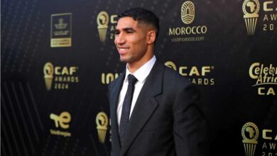 أشرف حكيمي يتوج بجائزة أفضل لاعب في إفريقيا 2025