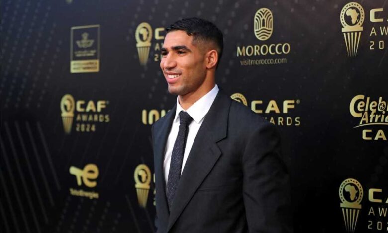 أشرف حكيمي يتوج بجائزة أفضل لاعب في إفريقيا 2025