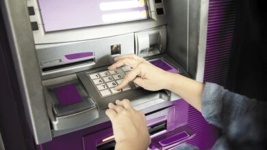 أسباب سحب بطاقة الفيزا من ماكينة الصراف الآلي ATM