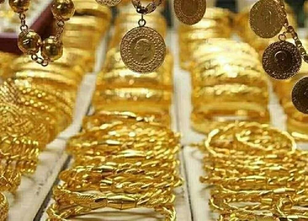 استقر سعر الذهب اليوم الجمعة 14-11-2025 داخل محلات الصاغة المصرية مع بداية التعاملات