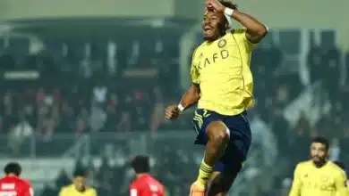 الاستقلال ضد النصر
