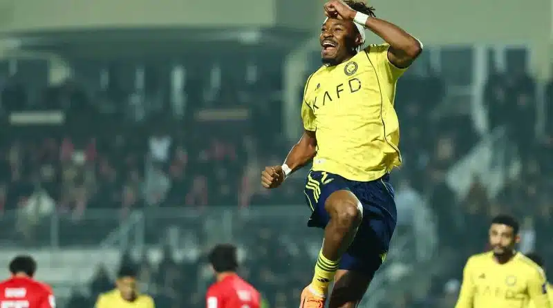 الاستقلال ضد النصر